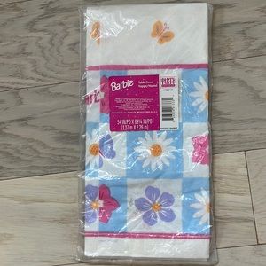 New in the plastic👩‍🦳 Come on Barbie let’s go party!🥳🎉👩🏿‍🦰